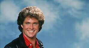 80’lerin Kara Şimşek’i April’iyle beraber film çekimi için İstanbul’da