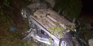 Araç şarampole uçtu, aynı aileden 4 kişi hayatını kaybetti!