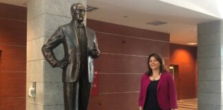 İSTANBUL BAROSUNA İLK KEZ KADIN BAŞKAN: FİLİZ SARAÇ