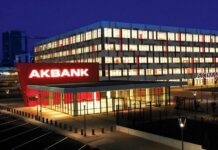 Akbank, mobil ve internet bankacılığında büyük problem: Taksitler iki defa çekildi, borçlar ikiye katlandı!