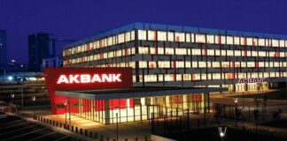 Akbank, mobil ve internet bankacılığında büyük problem: Taksitler iki defa çekildi, borçlar ikiye katlandı!