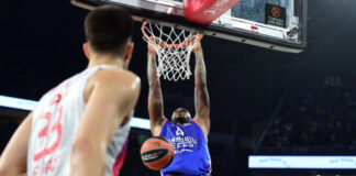 Anadolu Efes sezona galibiyetle başladı