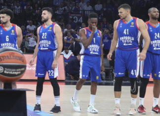 Anadolu Efes, Olympiakos’u ağırlıyor
