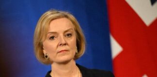 45 GÜN DAYANABİLDİ; LİZ TRUSS İSTİFA ETTİ