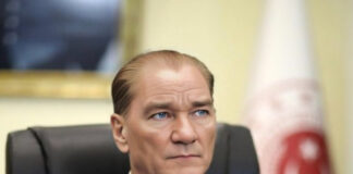 YAPAY ZEKA, ATATÜRK RESMİNİ, ‘BUGÜN YAŞASAYDI’ VARSAYIMIYLA YENİDEN ÜRETTİ