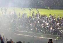 OLMAZ OLSUN BÖYLE SPOR! FUTBOL MAÇINDA EN AZ 174 KİŞİ ÖLDÜ, YÜZLERCE YARALI!