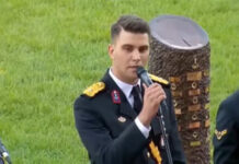 Teğmen, mezuniyet töreninde ‘İnci Tanem’i söyledi, Megastar Tarkan’dan tebrik geldi