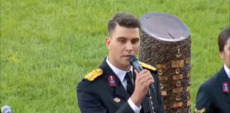 Teğmen, mezuniyet töreninde ‘İnci Tanem’i söyledi, Megastar Tarkan’dan tebrik geldi