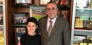 Galatasaray eski yöneticisi Abdurrahim Albayrak’ın torunu Batuhan Bostancı, bir alışveriş merkezinin balkonundan düşerek hayatını kaybetti.