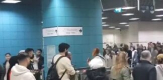 ‘Acil bir durum sebebiyle tüm yolcuların peronları derhal terk etmeleri gerekmektedir’… Böyle anons olur mu?