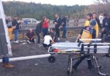 Bolu-İstanbul TEM yolunda otobüs devrildi, 3 ölü, çok sayıda yaralı var