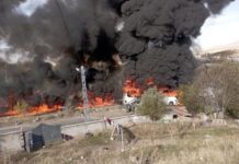 Ağrı’da tanker ile yolcu otobüsü çarpıştı, ölü ve yaralılar olduğu bilgisi geliyor.