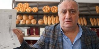 Ekmek Üreticileri Sendikası Başkanı Cihan Kolivar gözaltına alındı.