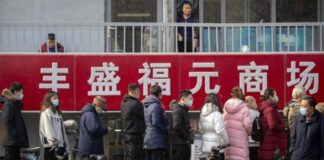 Bir günde 8 bini aşkın Kovid-19 vakasının görüldüğü Çin’in Guangcou kentinde kısmi kapanma uygulanıyor