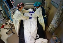 Çin’de yeni tip koronavirüs (Kovid-19) salgınında 26 Mayıs’tan bu yana ilk kez can kaybı yaşandı.