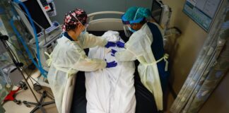 Çin’de yeni tip koronavirüs (Kovid-19) salgınında 26 Mayıs’tan bu yana ilk kez can kaybı yaşandı.