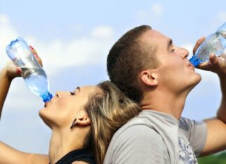 ‘Günde 2 litre su içilmesi gerektiği inancı doğru değil’