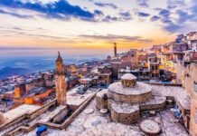 Küçük bir yanlışlık; Madrid’e gitmek isterken, Mardin’e gönderildiler