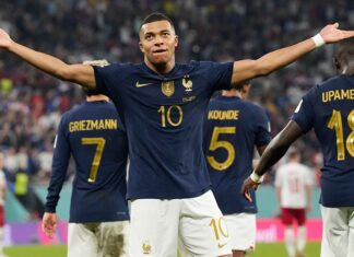 Danimarka’yı Mbappe ile deviren Fransa turladı