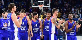 Anadolu Efes, Bologna deplasmanında