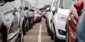 Otomobil fiyatlarında indirim için beklenen ÖTV matrah düzenlemesi Resmi Gazete’de yayımlanarak yürürlüğe girdi.