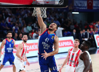 Anadolu Efes sahasında hata yapmadı