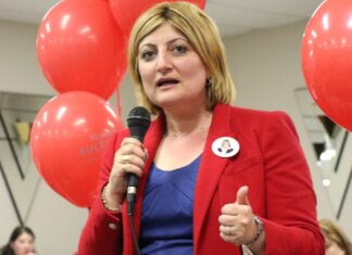 Avustralya’da Victoria eyaleti Meclis Başkan Yardımcılığına ilk kez bir Türk seçildi.