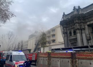 Çırağan Oteli yangını kontrol altına alındı