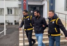 Gürültü yapan çocukların babasını vurdu!