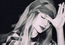 📽️ Söyleşi / Hatice Hamarat: Bunaldığında Müziğe Sığınmış, Kayboluşlarında Şiire Tutunmuş