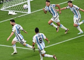 Messi ve arkadaşları yarı finalde!