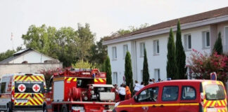 Fransa’da yangın faciası; Apartmanda çıkan yangında 5’i çocuk 10 kişi hayatını kaybetti!