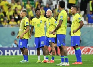 Neymar ve arkadaşları yıkıldı, gözyaşları sel oldu