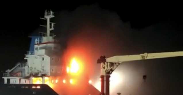 sinop_aciklarinda_yabanci_kuru_yuk_gemisinde_yangin