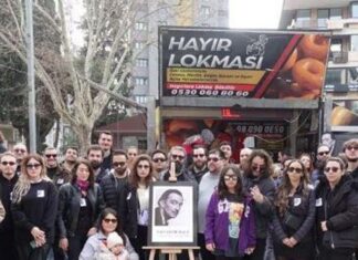 Rahmetli lokma’yı çok severdi! Ressam Dali, ölüm yıldönümünde Kadıköy’de lokma dağıtılarak anıldı.