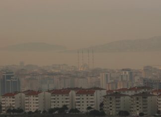 Kadıköy (Göztepe) ve Esenyurt ilçeleri; pencere bile açmayın!