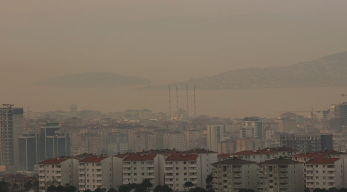 Kadıköy (Göztepe) ve Esenyurt ilçeleri; pencere bile açmayın!