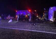 Diyarbakır’da yolcu otobüsü devrildi: 1’i bebek 5 ölü, 23 yaralı