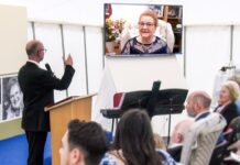 ‘Bir de rahmetliye’ soralım’ diye ölen kişilerin sanal versiyonuyla konuşma gerçek mi oluyor?