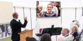 ‘Bir de rahmetliye’ soralım’ diye ölen kişilerin sanal versiyonuyla konuşma gerçek mi oluyor?