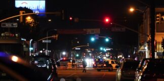 ABD’deki silahlı saldırıda 10 ölü ve 10 yaralı olduğu açıklandı.