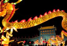 Çin, ‘kendi’ yılbaşını kutlandı.