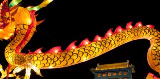 Çin, ‘kendi’ yılbaşını kutlandı.