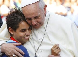 Papa Francis; Eşcinsel olmak suç değil, “Tanrı tüm çocuklarını oldukları gibi sever”