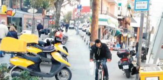Kadıköy’de kaldırımlar geri alındı! Scooterlardan sonra motosikletler de kaldırımlara park edemeyecek.