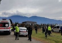 Özel harekat polisi; ailesinden 4 kişiyi katletti