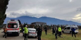 Özel harekat polisi; ailesinden 4 kişiyi katletti