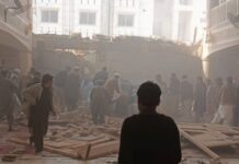 Pakistan: Camide intihar saldırı… En az 25 ölü!