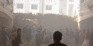 Pakistan: Camide intihar saldırı… En az 25 ölü!