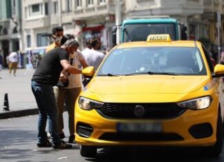 Mahkeme, İBB’nin minibüs ve dolmuşları taksiye dönüştürme kararıyla ilgili taksicilerin açtığı davayı reddetti